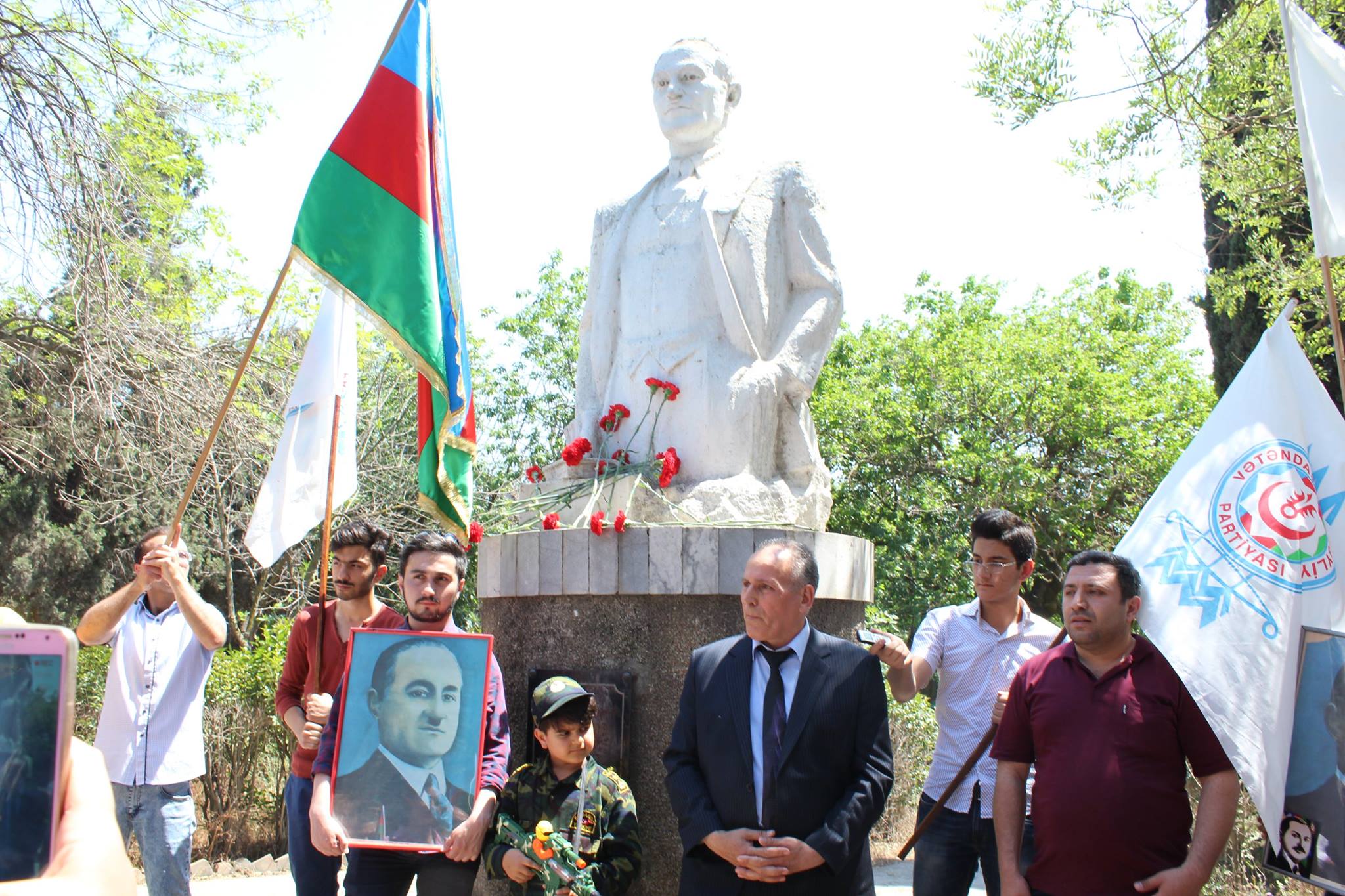 VHP Cümhuriyyət bayramını qeyd etdi