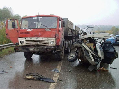 Bakıda “KamAZ” 6 maşını əzdi – Fotolar