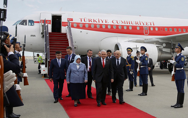 Türkiyənin baş naziri Bakıdadır