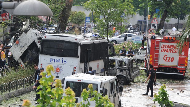 İstanbulda növbəti terror-11 ölü, 36 yaralı-FOTOLAR – VIDEO