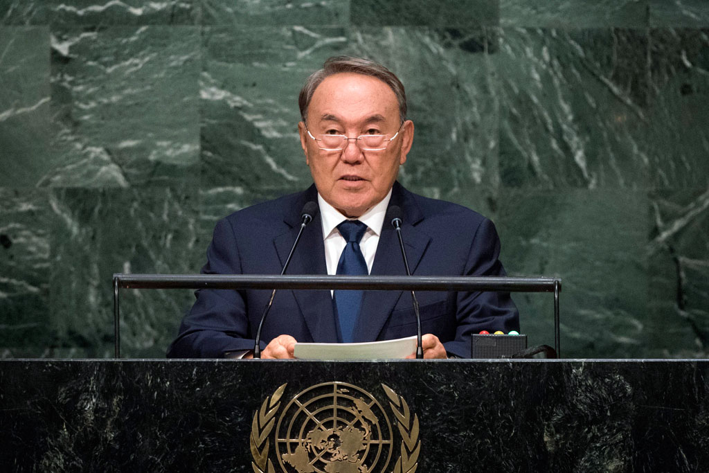 Nazarbayev iyunun 9-nu milli matəm günü elan etdi