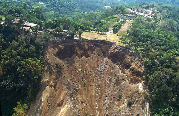 İsmayılıda sürüşmənin ərazisi genişlənib-baş geoloq