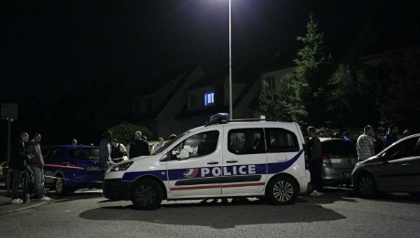 Parisdə terrorçu polis və onun həyat yoldaşını qətlə yetirib