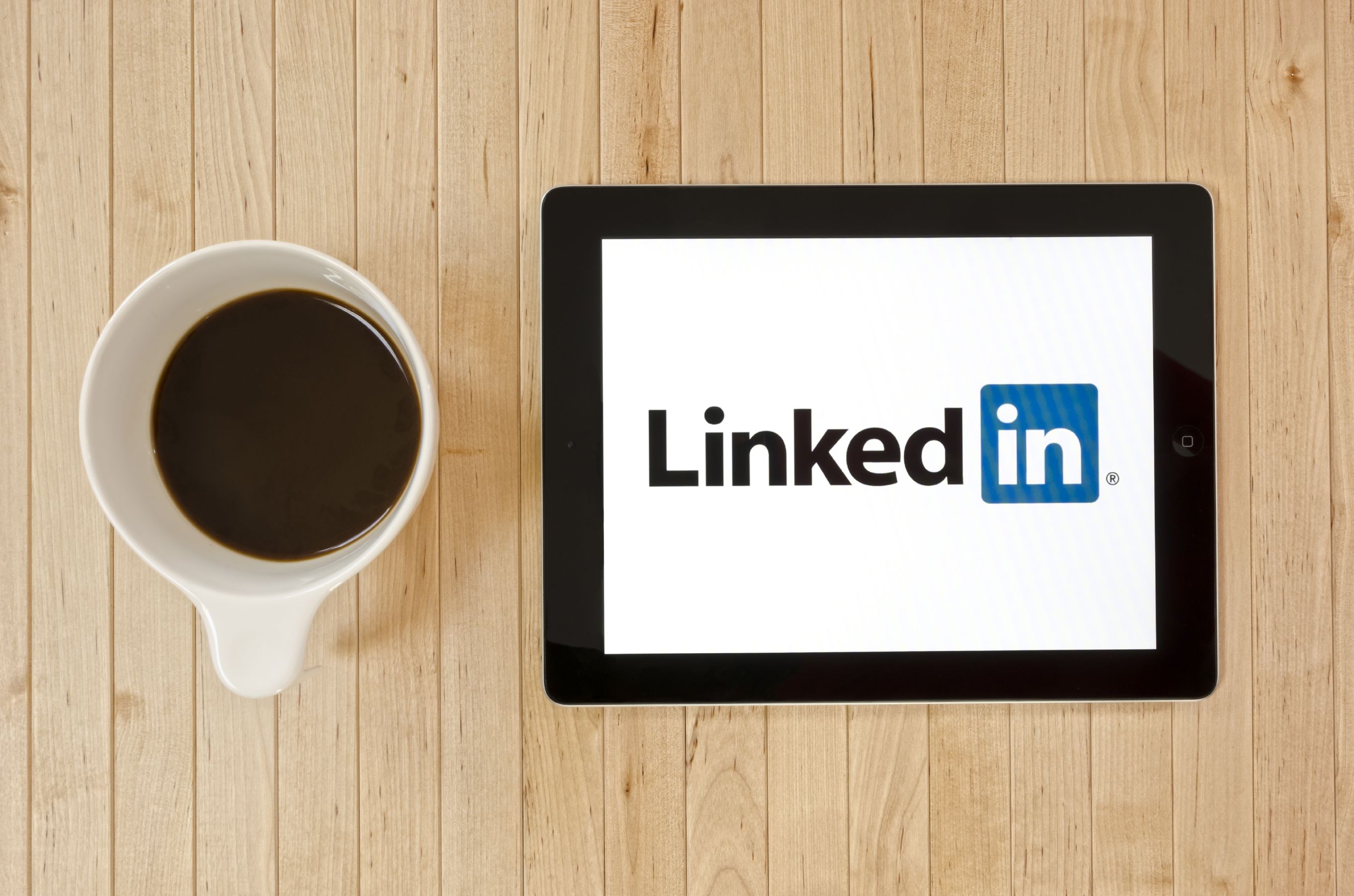 Microsoft LinkedIn şəbəkəsini niyə alıb?