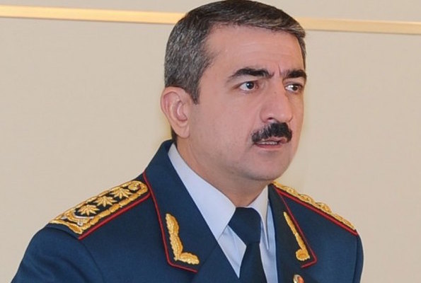 Generalın qardaşı ”bazarkom”la birləşib 300 nəfəri işsiz qoydu