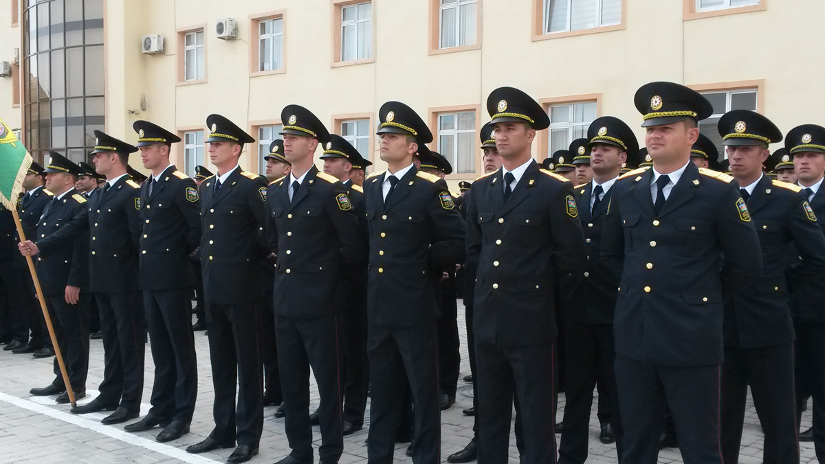 2 iyul Azərbaycan polisinin peşə bayramıdır