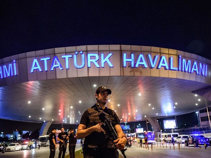 Atatürk aeroportunda həyəcan: İŞİD üzvləri tutuldu