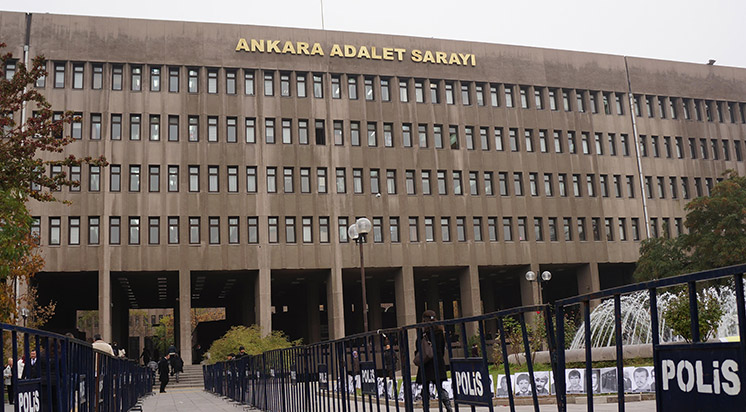 Ankara Baş Prokurorluğu 2745 hakim və prokurorun saxlanılması barədə qərar qəbul edib