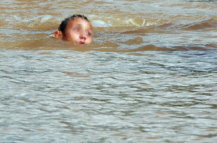 Yevlaxda 23 yaşlı oğlan çayda batıb