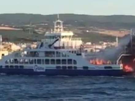 Türkiyədə gəmi yandı