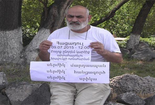 Polisi tanınmış erməni yazıçısını zibilliyə tulladı