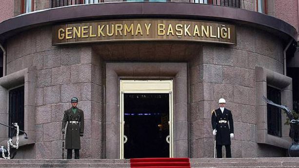 Türkiyədə 1389 hərbçi Silahlı Qüvvələrdən xaric edilib