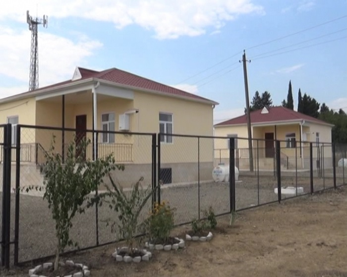 Şəhid ailələrinə yeni evlər verildi