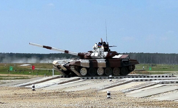 Tankçılarımız “Tank biatlonu” yarışlarında yarımfinala vəsiqə qazanıblar