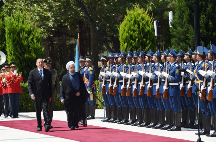 Həsən Ruhaninin rəsmi qarşılanma mərasimi olub