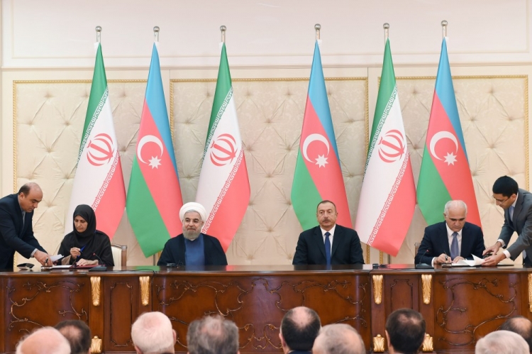 Azərbaycan və İran arasında 6 sənəd imzalanıb