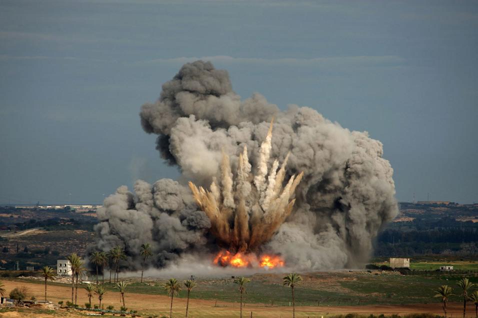 Rusiya Suriyada İŞİD-i bombalayır