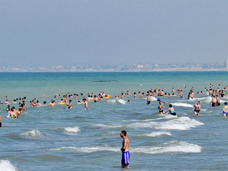 Günəşli hava davam edəcək, 39 dərəcə isti olacaq