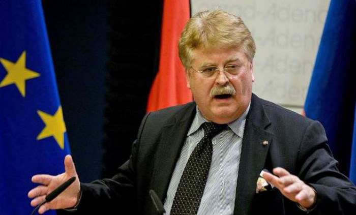 “Türkiyə bizdən həll istəyir, ancaq”… – Elmar Brok