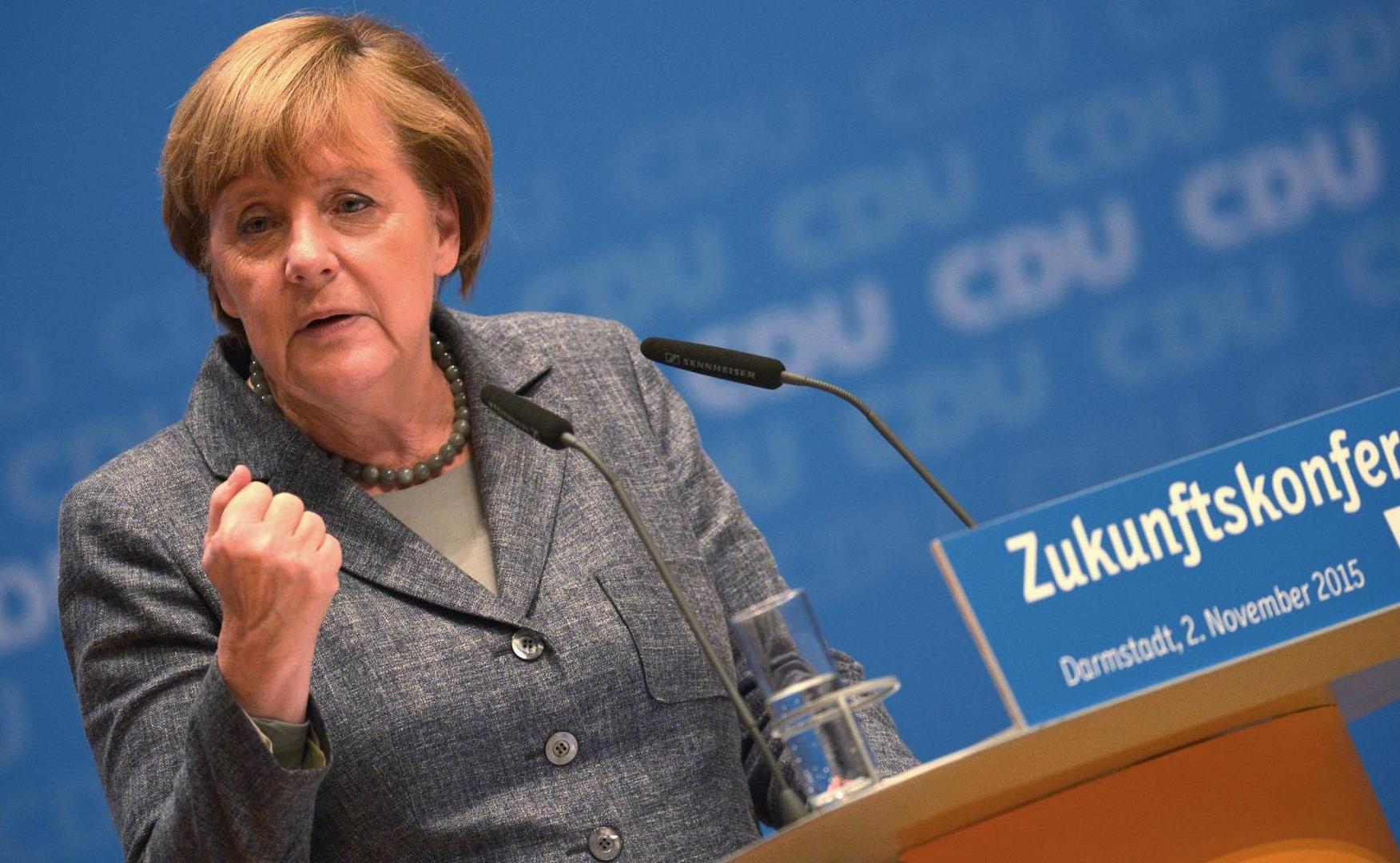Merkelin uğurlu qaçqın siyasəti