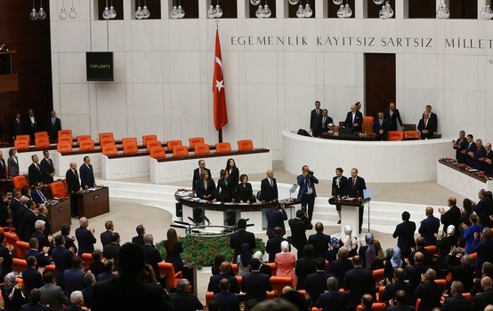 HDP Ərdoğanın parlamentə gəlişini boykot etdi