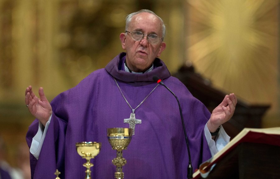 Roma papası: “İbadətin bəhrəsi sülhdür”