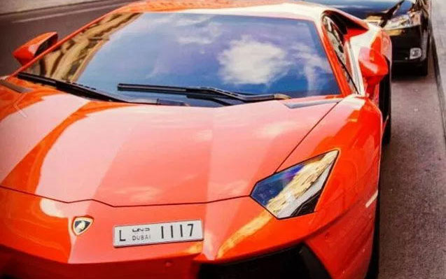 Bakıda Dubay nömrəli “Lamborghini” saxlanıldı