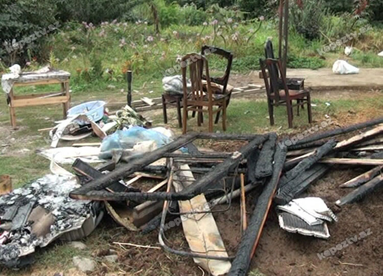 Qaradağda və Bərdədə ev yanıb