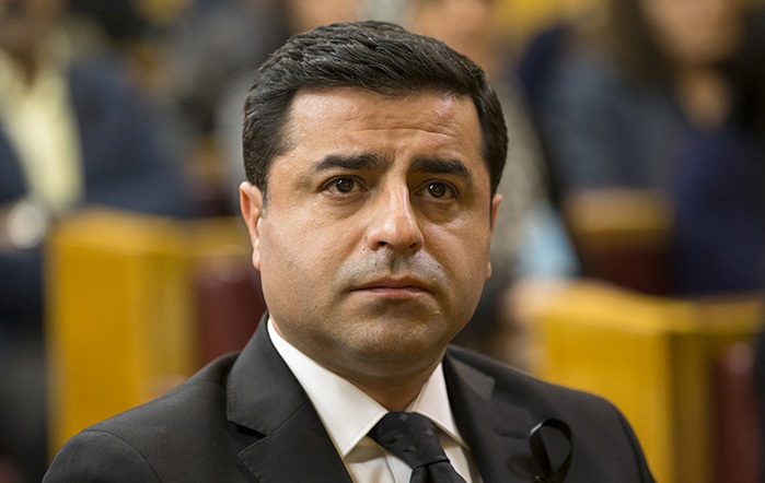 Demirtaş həbsxanaya helikopterlə gətirildi – FOTO