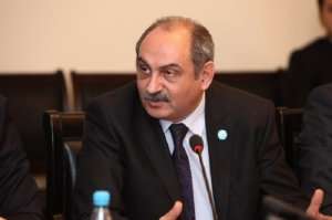 Daha bir erməni hüquq müdafiəçisi Bakıya gəlir