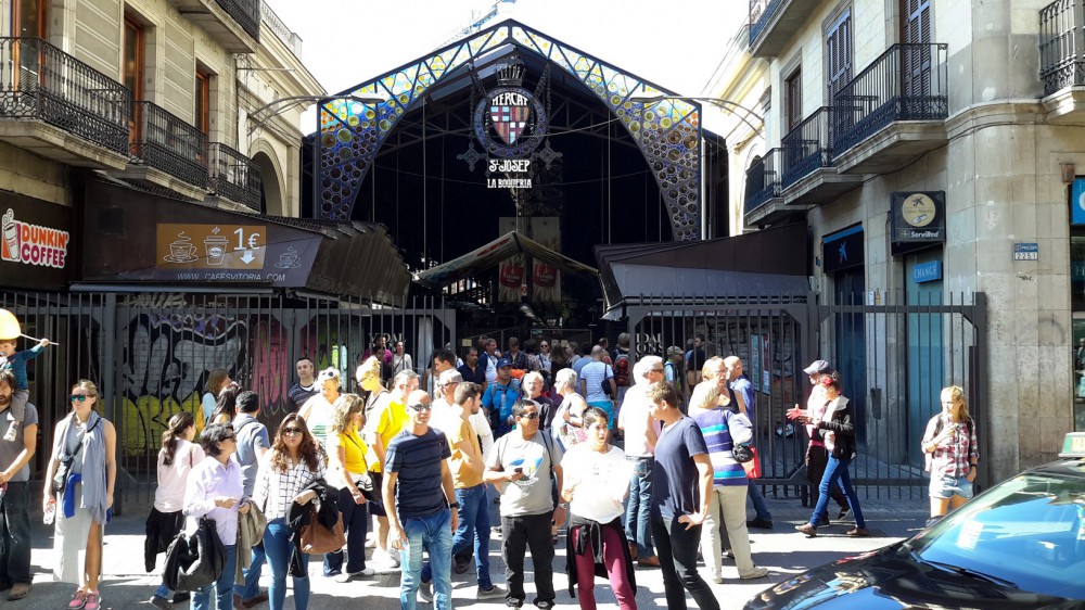 “Şəxsi maşınlarla xarici turistləri gəzdirmək qadağan olunsun!”