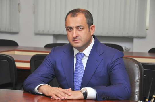 Adil Əliyev mükafata layiq görüldü