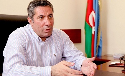 “Nə edək, taxta-şalban daşıyaq?”