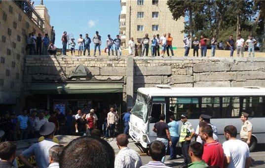 Bakıda zəncirvari qəza – Yaralananlar var