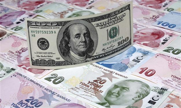 Dollar Türkiyədə yeni rekord vurdu