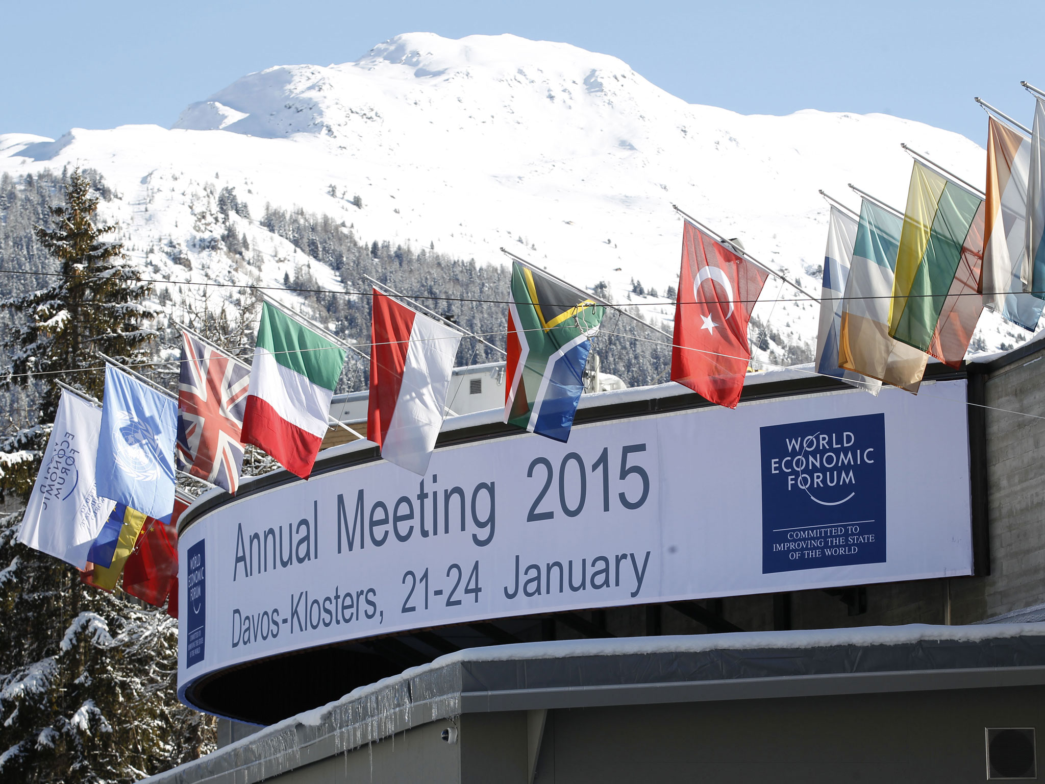 Davos forumunda fövqəladə hadisə – VİDEO