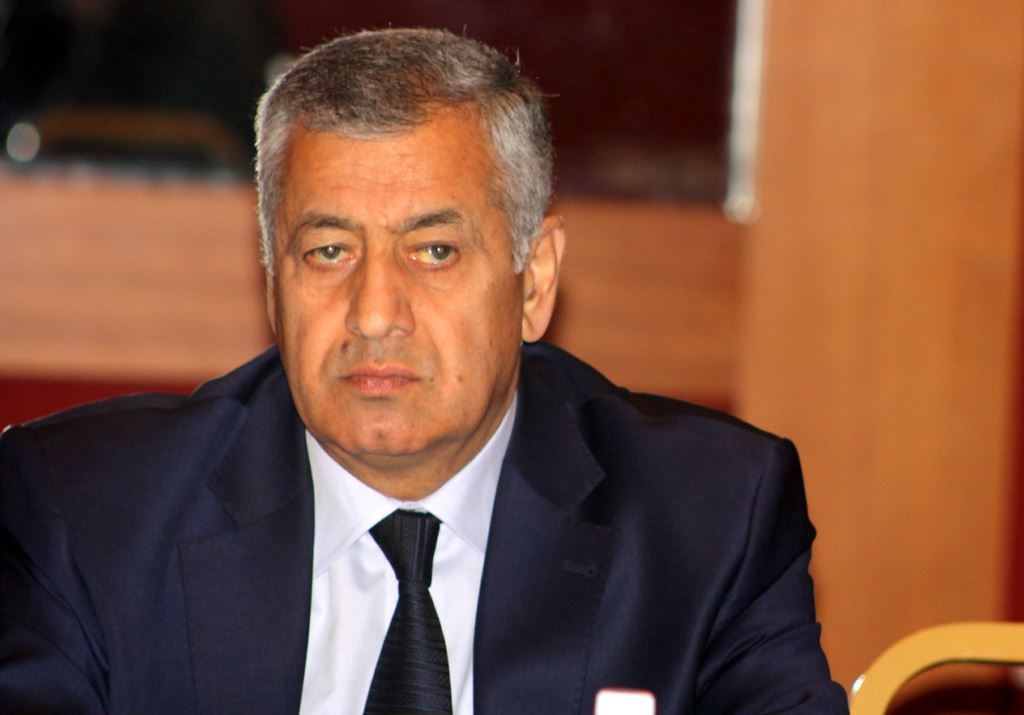Vahid Əhmədov parlamenti qınadı