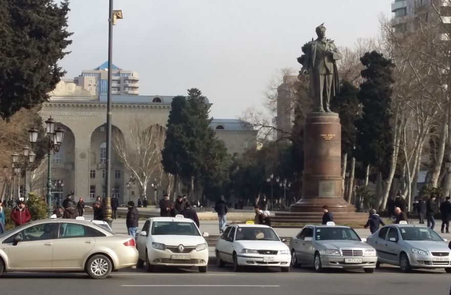 Bakıda 5 marşrutun dayanacağı dəyişdirildi