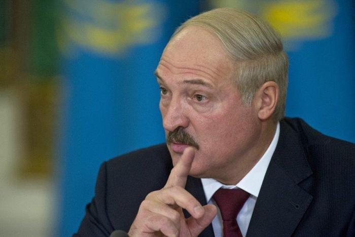 Lukaşenko: “Fransa terrora dəstək verir”