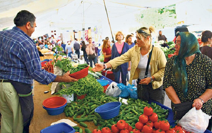 Bazarlarda xarici məhsullar satanlar cərimələnəcək