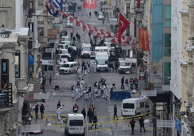 Diyarbəkirdə kafeyə silahlı hücum – Ölən və yaralanan var