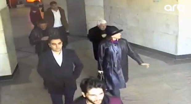 Metroda oğurluq anbaan kameraya düşdü – Video