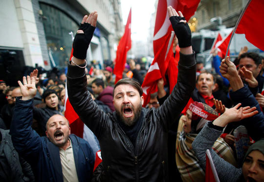 Türkiyə diplomatlarımızın təhlükəsizliyini təmin etməlidir – Niderlanddan açıqlama