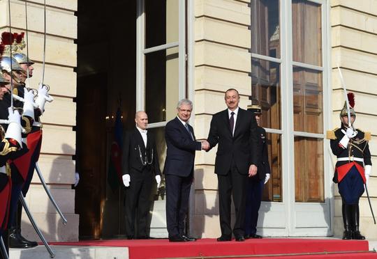 İlham Əliyev Fransa Milli Assambleyasının sədri ilə görüşdü