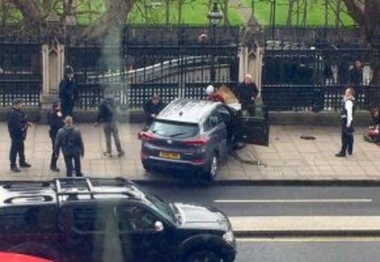 “London terrorçusu” radikal qruplaşmanın üzvü imiş