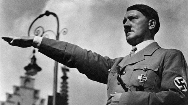 Hitlerin dostunun silahını satan şəxsə – Hökm oxundu