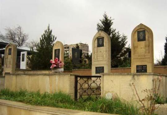 73 yaşlı erməni Bakıya gəlib