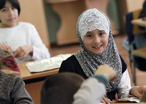 Çeçenistan məktəblərində hicaba icazə verildi