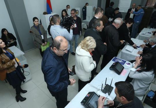 Ermənistanda parlament seçkiləri başa çatdı