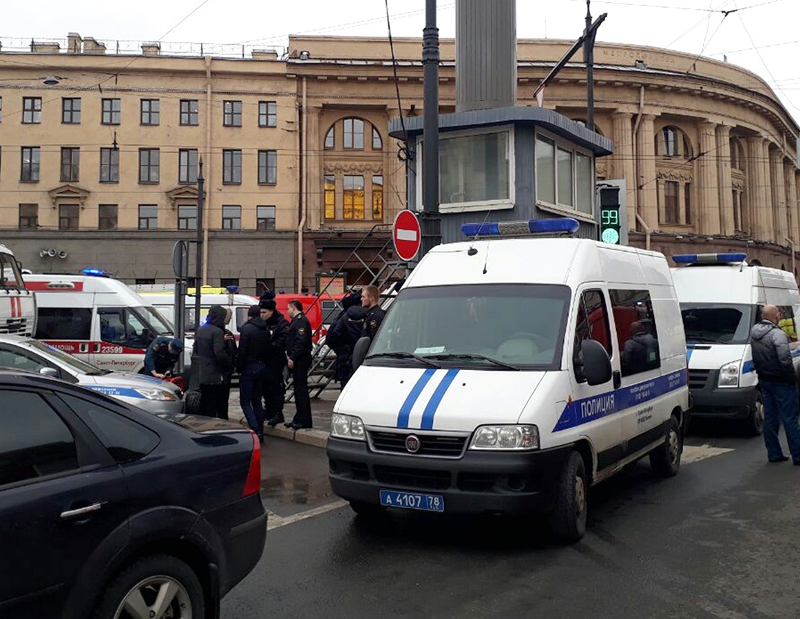 Həştərxanda polislər güllələndi, 2 polis öldü